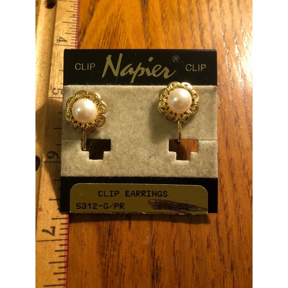 Vintage Napier Clip on Earrings - Picture 1 of 1